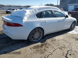 2016 Jaguar XF 35t Prestige with VIN SAJBK4BV3GCY21901, listed as a Copart auction lot 87926165 with 140,124 mi miles and Salvage Title. Bid and sale history available at carsss.com. Image 3.