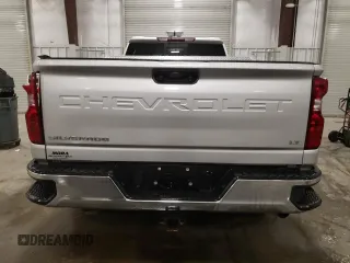 2020 Chevrolet Silverado 3500HD LT with VIN 1GC4YTEY1LF180276, listed as a Copart auction lot 84657674 with 137,071 mi miles and Salvage Title. Bid and sale history available at carsss.com. Image 6.