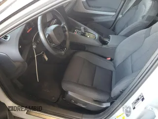 2023 Polestar 2 z VIN YSMEG3KA4PL159352, wystawiony jako Copart lot #75290354 z przebiegiem 29 869 mil mil oraz Czysty tytuł • Clean title. Historia ofert i sprzedaży dostępna na DreamBid. Obrazek 7.