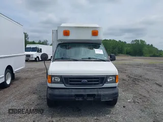 2006 Ford Econoline Cargo with VIN 1FTSS34L06DB34758, listed as a IAAI auction lot 42610913 with 108,041 mi miles and . Bid and sale history available at DreamBid. Image 13.