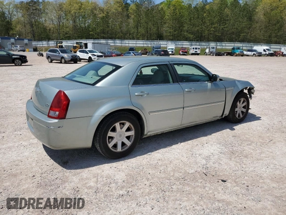 2005 Chrysler 300 with VIN 2C3JA53G45H178802, listed as a Copart auction lot 53713145 with 215,333 mi miles and Salvage Title. Bid and sale history available at carsss.com. Image 3.