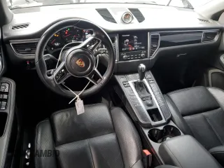 2017 Porsche Macan with VIN WP1AA2A51HLB03458, listed as a Copart auction lot 55164335 with 53,156 mi miles and Salvage title. Bid and sale history available at DreamBid. Image 8.
