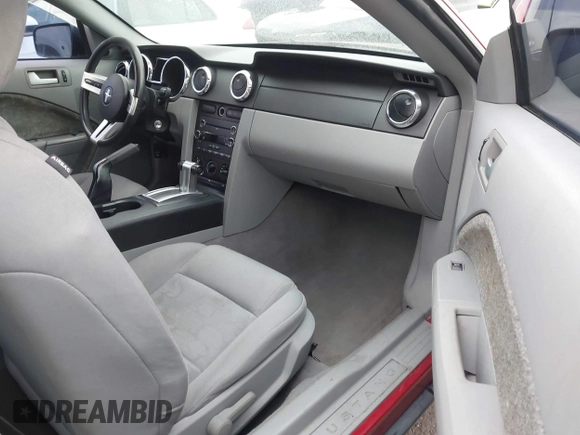 2008 Ford Mustang Deluxe with VIN 1ZVHT80N485107892, listed as a IAAI auction lot 42410036 with 117,977 mi miles and . Bid and sale history available at DreamBid. Image 5.