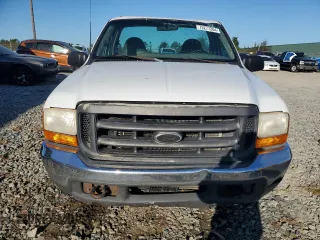 2000 Ford Super Duty F-250 XL with VIN 1FTNF20F1YEE22751, listed as a Copart auction lot 75277264 with 353,884 mi miles and Salvage Title. Bid and sale history available at carsss.com. Image 5.