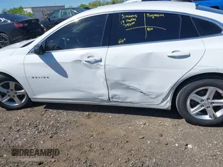 2019 Chevrolet Malibu LS z VIN 1G1ZB5ST1KF175159, wystawiony jako IAAI lot #42240454 z przebiegiem 74 815 mil mil oraz . Historia ofert i sprzedaży dostępna na DreamBid. Obrazek 6.