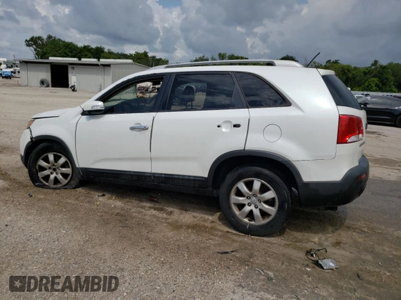 2012 Kia Sorento LX with VIN 5XYKT4A29CG262282, listed as a Copart auction lot 60324863 with 319,140 mi miles and Non Repairable. Bid and sale history available at carsss.com. Image 2.