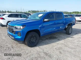 2023 Chevrolet Colorado 2WD LT z VIN 1GCPSCEK8P1198741, wystawiony jako IAAI lot #41993251 z przebiegiem 17 106 mil mil oraz . Historia ofert i sprzedaży dostępna na DreamBid. Obrazek 18.