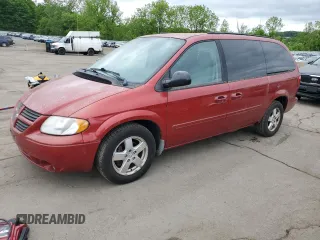 2006 Dodge Grand Caravan SXT z VIN 2D8GP44L06R621583, wystawiony jako Copart lot #57871675 z przebiegiem 125 881 mil mil oraz Tytuł czysty. Historia ofert i sprzedaży dostępna na DreamBid. Obrazek 1.