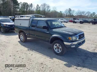 2002 Toyota Tacoma PreRunner z VIN 5TESN92N62Z119262, wystawiony jako IAAI lot #41848612 z przebiegiem 324 700 mil mil oraz . Historia ofert i sprzedaży dostępna na DreamBid. Obrazek 1.