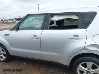 2019 Kia Soul with VIN KNDJN2A26K7020815, listed as a IAAI auction lot 41908427 with 96,922 mi miles. Bid and sale history available at carsss.com. Image 13.