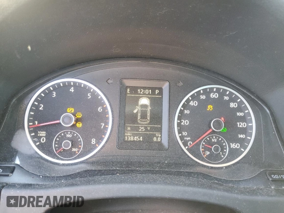 2010 Volkswagen Tiguan SEL with VIN WVGBV7AX2AW530401, listed as a Copart auction lot 45783555 with 138,454 mi miles and Clean Title. Bid and sale history available at DreamBid. Image 9.