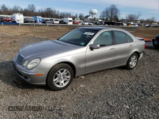2004 Mercedes-Benz E-Class 3.2L with VIN WDBUF82JX4X121408, listed as a Copart auction lot 44961845 with 191,778 mi miles and Salvage Title. Bid and sale history available at carsss.com. Image 1.