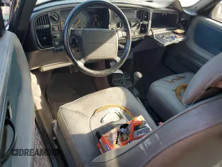 1994 Saab 900 z VIN YS3AL76L0R7000874, wystawiony jako Copart lot #75357314 z przebiegiem 79 898 mil mil oraz Nie do naprawy • Non repairable. Historia ofert i sprzedaży dostępna na DreamBid. Obrazek 8.