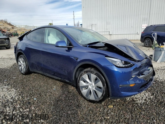 2024 Tesla Model Y Long Range с VIN 7SAYGDEE5RF983771, выставлен на аукционе Copart как лот 86153274 с пробегом 4 105 миль миль и Списание • Salvage title. История ставок и продаж доступна на DreamBid. Изображение 4.