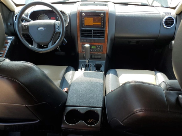 2010 Ford Explorer Eddie Bauer z VIN 1FMEU6EE1AUA85678, wystawiony jako Copart lot #60000995 z przebiegiem 272 339 mil mil oraz Szkoda całkowita • Salvage title. Historia ofert i sprzedaży dostępna na DreamBid. Obrazek 8.