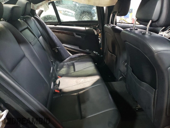 2013 Mercedes-Benz C 300 Sport z VIN WDDGF8AB0DR288122, wystawiony jako Copart lot #55216405 z przebiegiem 158 303 mil mil oraz Szkoda całkowita • Salvage title. Historia ofert i sprzedaży dostępna na DreamBid. Obrazek 10.