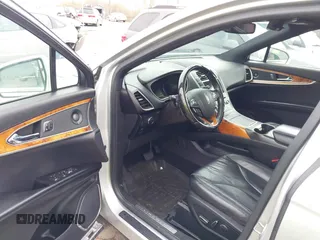 2017 Lincoln MKX Reserve with VIN 2LMPJ8LR6HBL16906, listed as a IAAI auction lot 41857727 with 111,895 mi miles. Bid and sale history available at carsss.com. Image 5.