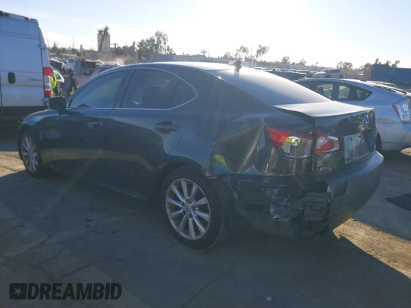 2009 Lexus IS 250 with VIN JTHBK262195092435, listed as a IAAI auction lot 40872640 with 245,143 mi miles. Bid and sale history available at carsss.com. Image 3.