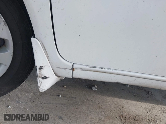 2016 Nissan Note S with VIN 3N1CE2CP7GL400396, listed as a IAAI auction lot 42518464 with 97,894 mi miles and . Bid and sale history available at DreamBid. Image 16.