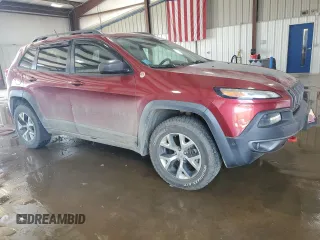 2015 Jeep Cherokee Trailhawk z VIN 1C4PJMBB7FW500180, wystawiony jako Copart lot #62385655 z przebiegiem 88 137 mil mil oraz Szkoda całkowita • Salvage title. Historia ofert i sprzedaży dostępna na DreamBid. Obrazek 4.