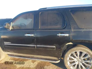 2012 GMC Yukon Denali with VIN 1GKS1EEF0CR292852, listed as a IAAI auction lot 41303140 with 227,316 mi miles. Bid and sale history available at carsss.com. Image 14.