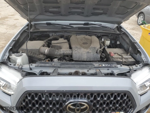 2019 Toyota Tacoma 4WD SR5 with VIN 3TMDZ5BN5KM058358, listed as a Copart auction lot 47357075 with 83,185 mi miles and Salvage Title. Bid and sale history available at carsss.com. Image 11.