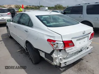 2010 Lexus ES 330 with VIN JTHBK1EGXA2396201, listed as a IAAI auction lot 41894913 with 97,124 mi miles and . Bid and sale history available at DreamBid. Image 3.