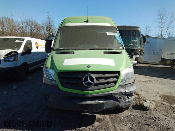 2016 Mercedes-Benz Sprinter with VIN WD3PE8DD8GP181811, listed as a Copart auction lot 85319974 with 249,590 mi miles and Salvage Title. Bid and sale history available at DreamBid. Image 5.