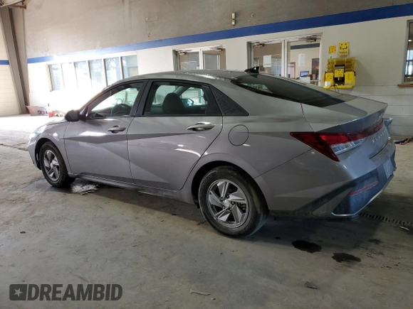 2024 Hyundai Elantra SE with VIN KMHLL4DG4RU686922, listed as a Copart auction lot 43054995 with 27,833 mi miles and Salvage Title. Bid and sale history available at DreamBid. Image 2.