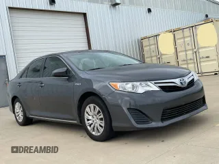 2012 Toyota Camry XLE z VIN 4T1BD1FK7CU012554, wystawiony jako Copart lot #60934905 z przebiegiem 243 839 mil mil oraz Czysty tytuł • Clean title. Historia ofert i sprzedaży dostępna na DreamBid. Obrazek 1.
