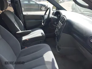 2005 Dodge Caravan SXT with VIN 2D4GP44L75R193138, listed as a IAAI auction lot 42073429 with 206,915 mi miles and . Bid and sale history available at DreamBid. Image 5.