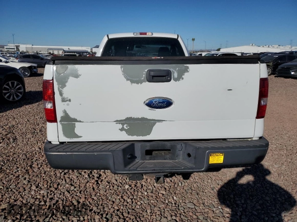 2008 Ford F-150 XL z VIN 1FTPF12V08KD35755, wystawiony jako Copart lot #75241954 z przebiegiem 173 307 mil mil oraz Szkoda całkowita • Salvage title. Historia ofert i sprzedaży dostępna na DreamBid. Obrazek 6.