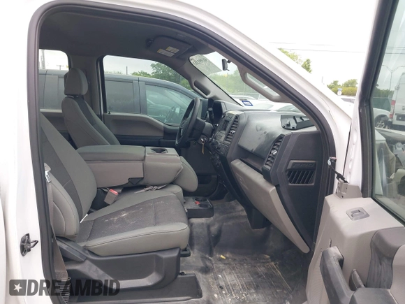 2018 Ford F-150 XL with VIN 1FTEW1E53JKE40749, listed as a IAAI auction lot 41993263 with 123,297 mi miles. Bid and sale history available at carsss.com. Image 5.