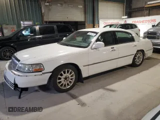 2007 Lincoln Town Car Signature z VIN 1LNHM81V97Y631594, wystawiony jako Copart lot #54314315 z przebiegiem 293 930 mil mil oraz Szkoda całkowita • Salvage title. Historia ofert i sprzedaży dostępna na DreamBid. Obrazek 1.