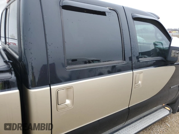 2001 Ford F-350 XL with VIN 1FTWW32F21EA24316, listed as a Copart auction lot 43617375 with 485,052 mi miles and Salvage title. Bid and sale history available at DreamBid. Image 10.