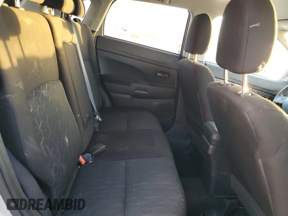 2021 Mitsubishi Outlander ES z VIN JA4APUAU8MU035256, wystawiony jako Copart lot #78370014 z przebiegiem Nie podano mil oraz Szkoda całkowita • Salvage title. Historia ofert i sprzedaży dostępna na DreamBid. Obrazek 11.