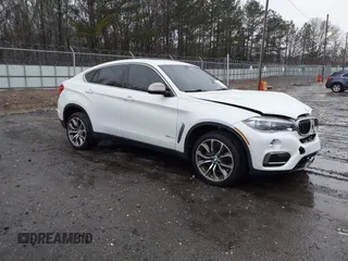 2018 BMW X6 xDrive35i with VIN 5UXKU2C52J0Z62462, listed as a IAAI auction lot 41719720 with 61,522 mi miles. Bid and sale history available at carsss.com. Image 1.