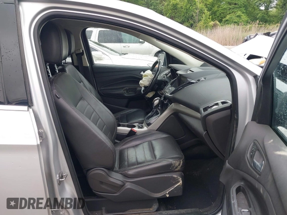 2013 Ford Escape SEL z VIN 1FMCU9H97DUA34665, wystawiony jako IAAI lot #42258567 z przebiegiem 174 227 mil mil oraz . Historia ofert i sprzedaży dostępna na DreamBid. Obrazek 5.