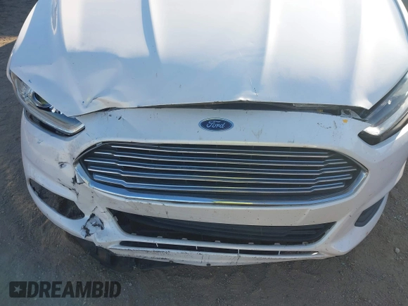 2013 Ford Fusion SE Hybrid with VIN 3FA6P0LU9DR375403, listed as a IAAI auction lot 40995125 with 132,583 mi miles. Bid and sale history available at carsss.com. Image 6.