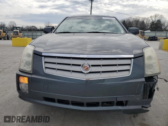 2009 Cadillac SRX RWD z VIN 1GYEE637990137951, wystawiony jako Copart lot #47473825 z przebiegiem 188 592 mil mil oraz Czysty tytuł • Clean title. Historia ofert i sprzedaży dostępna na DreamBid. Obrazek 5.