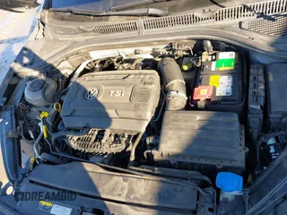 2019 Volkswagen Jetta GLI S z VIN 3VW6T7BU6KM209458, wystawiony jako IAAI lot #41334724 z przebiegiem 53 634 mil mil oraz . Historia ofert i sprzedaży dostępna na DreamBid. Obrazek 10.
