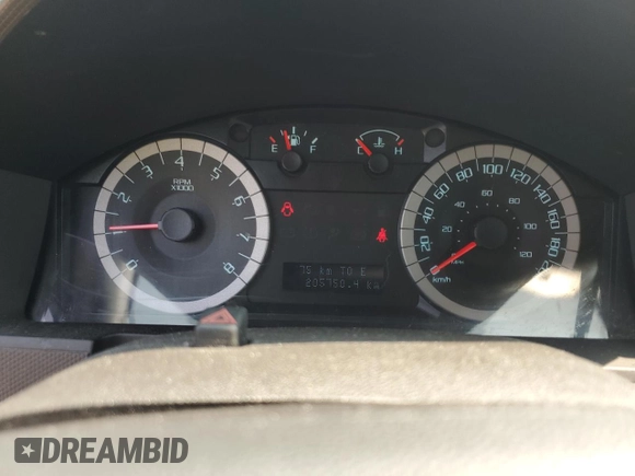 2012 Ford Escape XLT z VIN 1FMCU9DG8CKB35535, wystawiony jako Copart lot #60202675 z przebiegiem 205 750 mil mil oraz Szkoda całkowita • Salvage title. Historia ofert i sprzedaży dostępna na DreamBid. Obrazek 9.