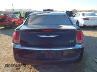 2011 Chrysler 300 Limited with VIN 2C3CA5CG2BH598580, listed as a IAAI auction lot 41330840 with 185,821 mi miles. Bid and sale history available at carsss.com. Image 16.