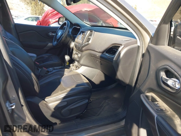 2019 Jeep Cherokee Altitude с VIN 1C4PJMLB4KD113512, выставлен на аукционе IAAI как лот 41620815 с пробегом 53 182 миль миль и . История ставок и продаж доступна на DreamBid. Изображение 5.