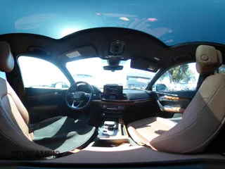 2022 Audi Q5 S line Premium z VIN WA1GAAFY3N2088773, wystawiony jako IAAI lot #41969990 z przebiegiem 22 922 mil mil oraz . Historia ofert i sprzedaży dostępna na DreamBid. Obrazek 19.
