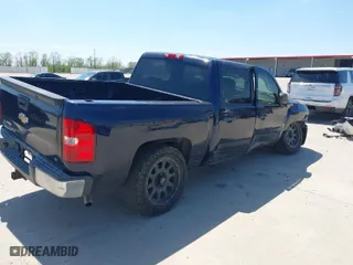 2010 Chevrolet Silverado 1500 LT with VIN 3GCRCSE01AG257037, listed as a IAAI auction lot 41885948 with 148,298 mi miles. Bid and sale history available at carsss.com. Image 4.
