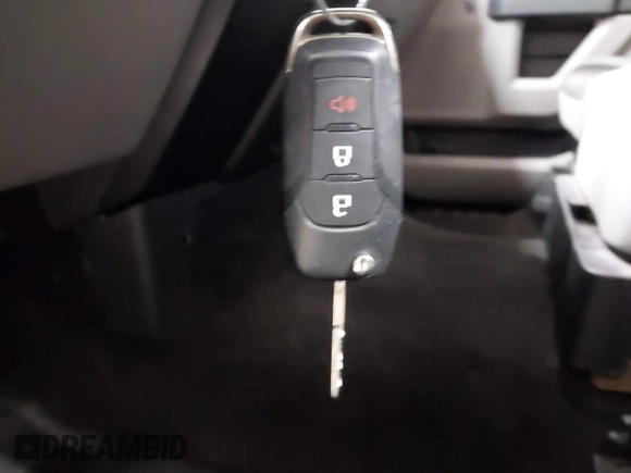 2018 Ford F-150 XL с VIN 1FTMF1EPXJKE53737, выставлен на аукционе IAAI как лот 42300187 с пробегом 93 289 миль миль и . История ставок и продаж доступна на DreamBid. Изображение 11.