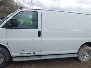 2021 Chevrolet Express Cargo Van with VIN 1GCWGAF77M1204620, listed as a IAAI auction lot 41933567 with 51,880 mi miles. Bid and sale history available at carsss.com. Image 14.