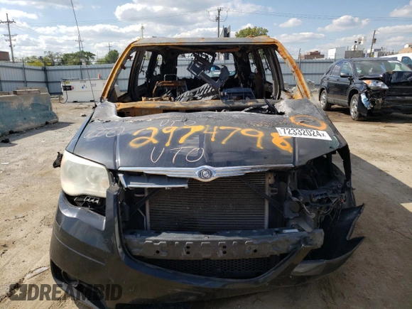 2010 Chrysler Town & Country Touring Plus with VIN 2A4RR8DX8AR361044, listed as a Copart auction lot 48940705 with Not Provided miles and Salvage Title. Bid and sale history available at DreamBid. Image 5.