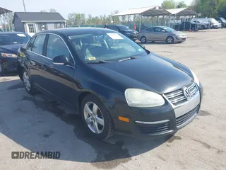 2008 Volkswagen Jetta SE with VIN 3VWRZ71K48M160894, listed as a IAAI auction lot 41982930 with 219,369 mi miles and . Bid and sale history available at DreamBid. Image 1.